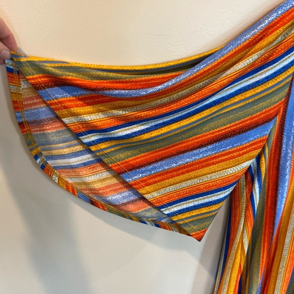 Dear Scarlett Flowy Striped V Neck Top Large Artsy - Picture 3 of 5